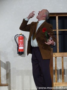 Tratsch im Treppenhaus_NEU-3