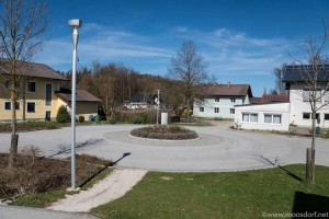 Vorplatz Volksschule (1 von 1)