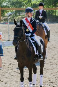 Dressurreiten Landesmeisterin Katharina Jessica Floth