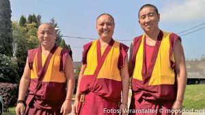 moenche_tibet-2-von-2