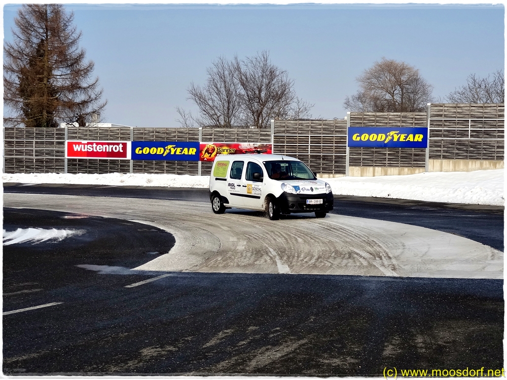 EMobil_Fahrertraining003-20130126