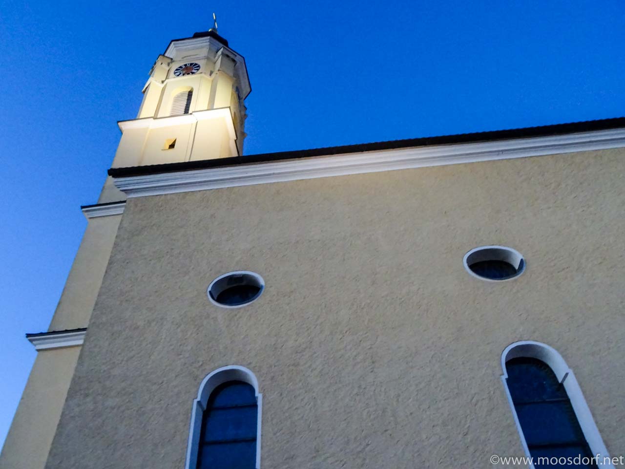 Kirche Moosdorf (1 von 1)