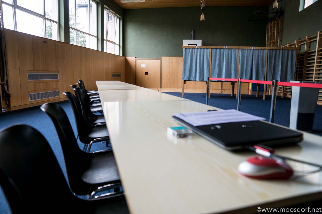 Wahllokal Moosdorf Vorabend (1 von 1)