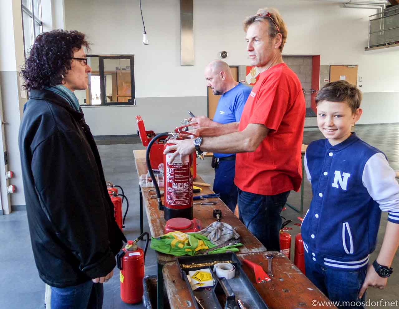 Feuerlöscher Prüfung (1 von 2)