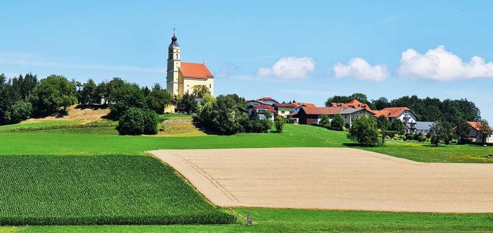 Kirche Moosdorf