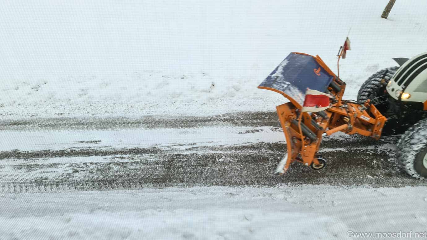 Winterdienst Moosdorf (1 von 1)
